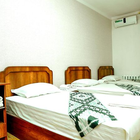 Hotel Mir Адрес Abu Ali Ibn Sino 4A ブハラ エクステリア 写真