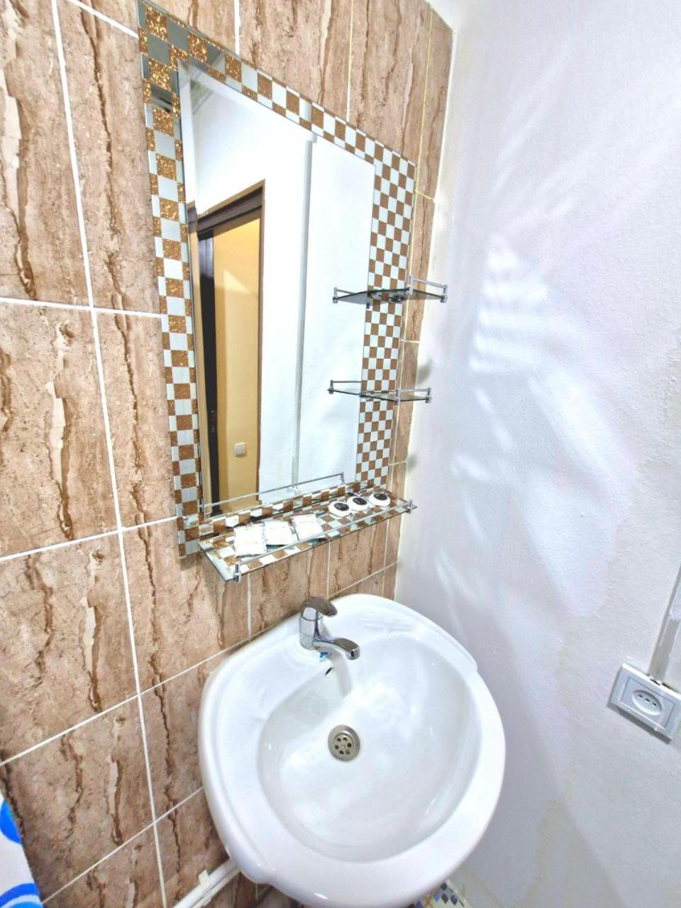 Hotel Mir Адрес Abu Ali Ibn Sino 4A ブハラ エクステリア 写真