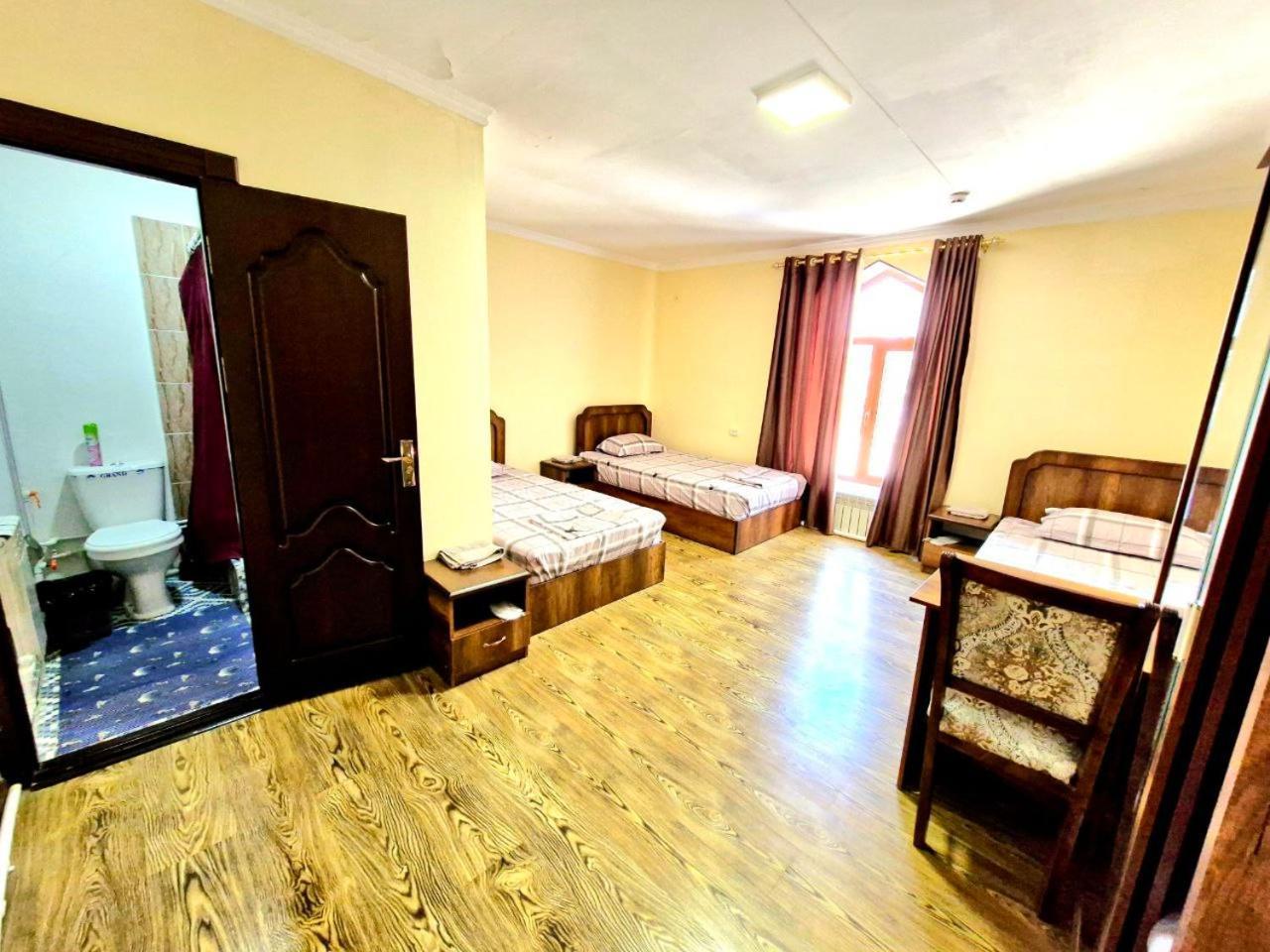 Hotel Mir Адрес Abu Ali Ibn Sino 4A ブハラ エクステリア 写真